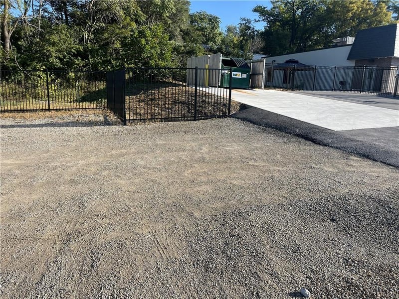 6406 87th St, Kansas City, MO 64138