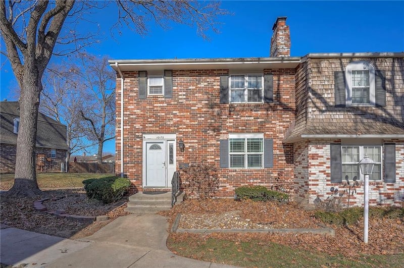 10175 96th Ter, Overland Park, KS 66212