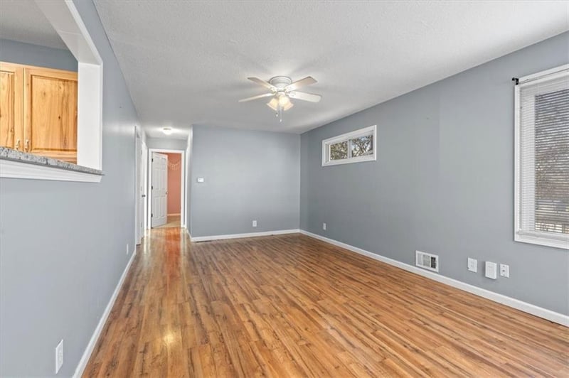 225 Whittier St, Kansas City, MO 64119