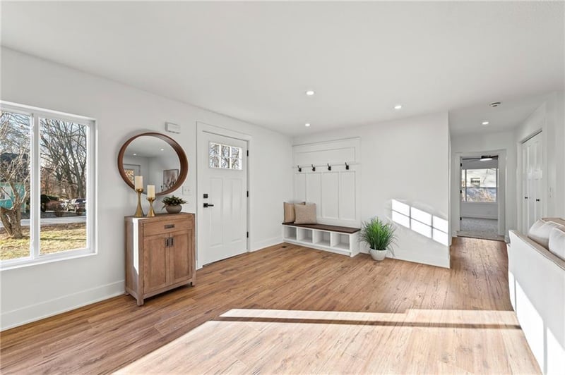 16 82nd St, Kansas City, MO 64118