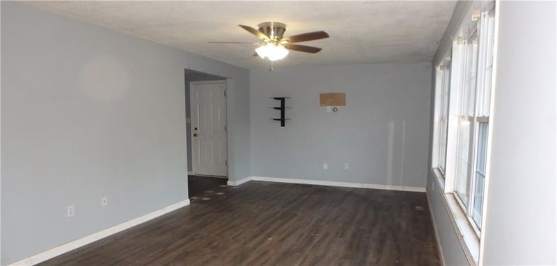 2625 37th St, Topeka, KS 66617