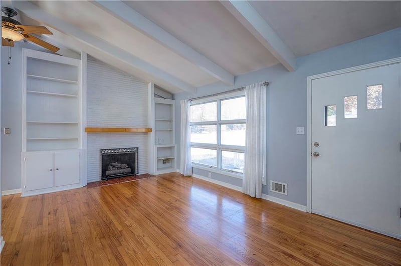 6901 78th Ter, Overland Park, KS 66204