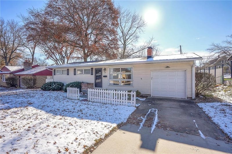 6901 78th Ter, Overland Park, KS 66204