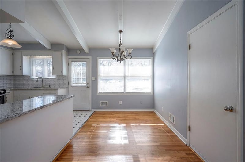 6901 78th Ter, Overland Park, KS 66204