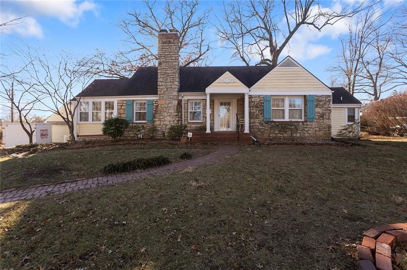 1954 Lake Ter, Independence, MO 64055