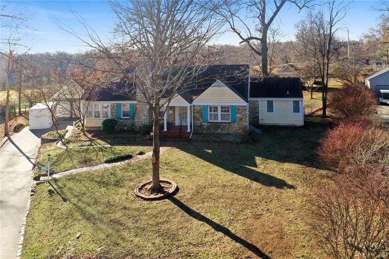 1954 Lake Ter, Independence, MO 64055