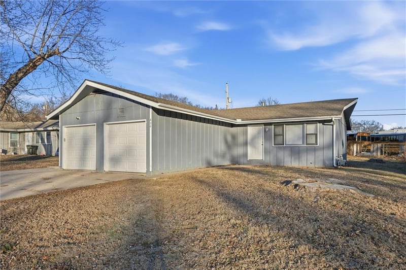 620 13th Ter, Leavenworth, KS 66048