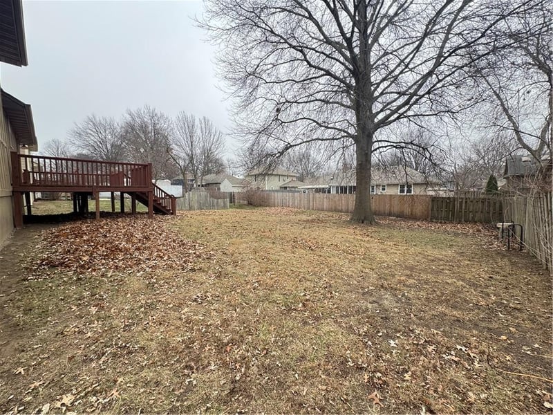 613 Westwind Dr, Lee's Summit, MO 64063