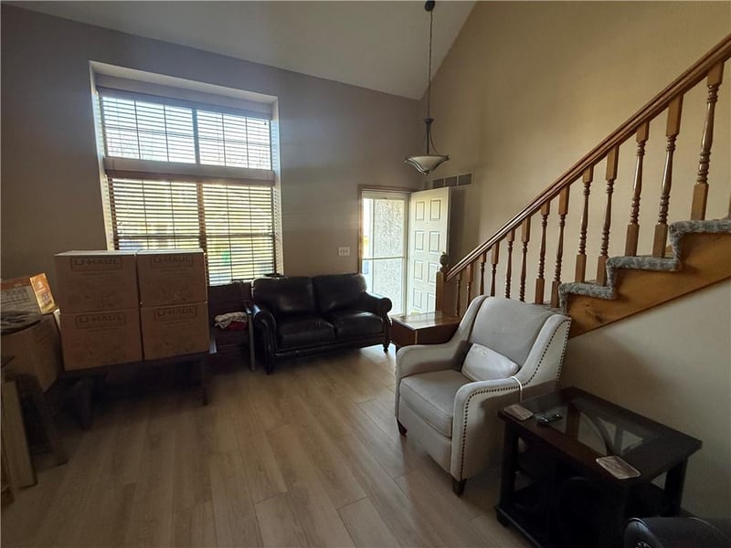 11640 113th St, Overland Park, KS 66210