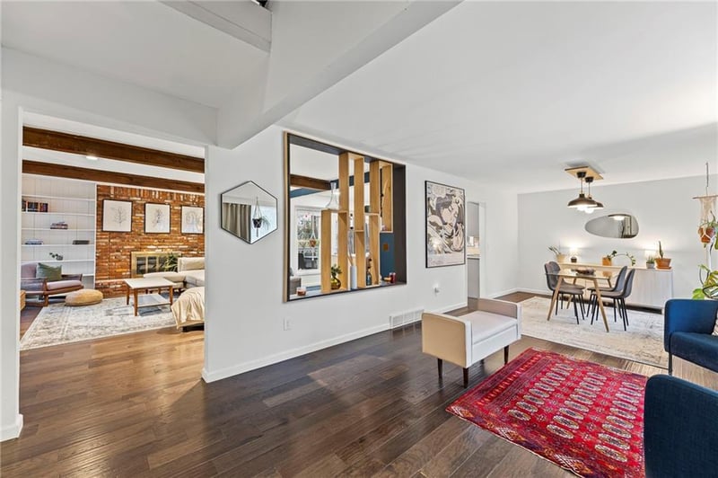 11716 101st St, Overland Park, KS 66214