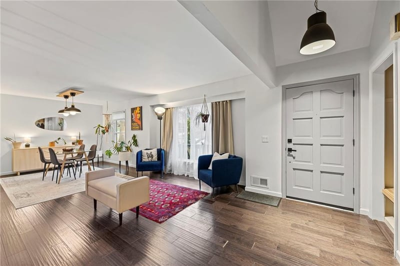 11716 101st St, Overland Park, KS 66214