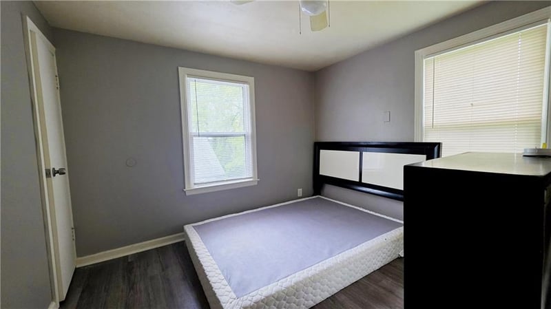 5700 Manchester Ave, Kansas City, MO 64129