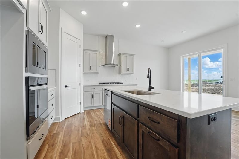 1615 105th Ter, Kansas City, MO 64155