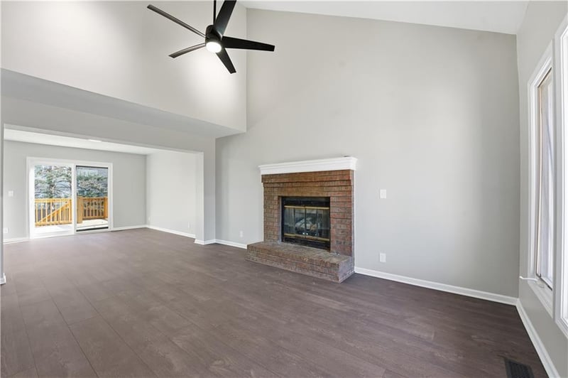 11629-11631 Garnett St, Overland Park, KS 66210