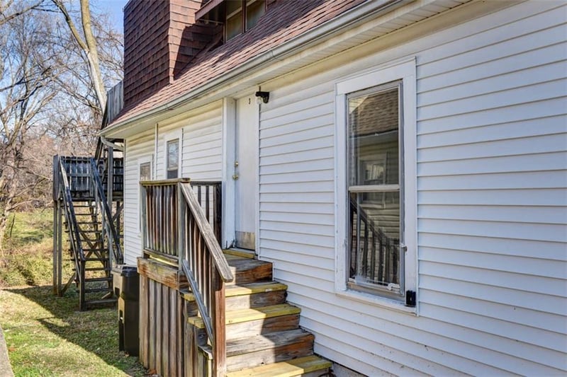 1206 Maple Ave, Independence, MO 64050