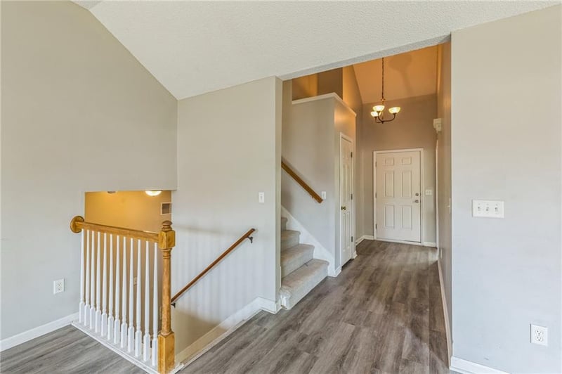 1010 Clinton St, Olathe, KS 66061