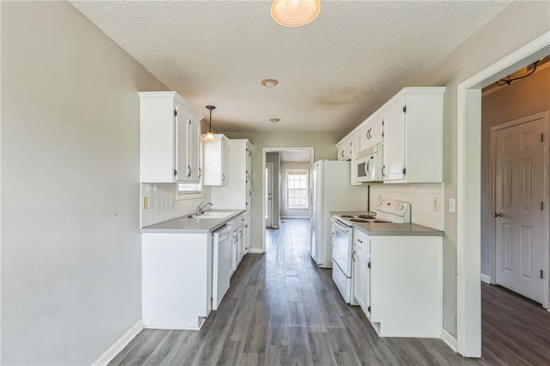 1010 Clinton St, Olathe, KS 66061