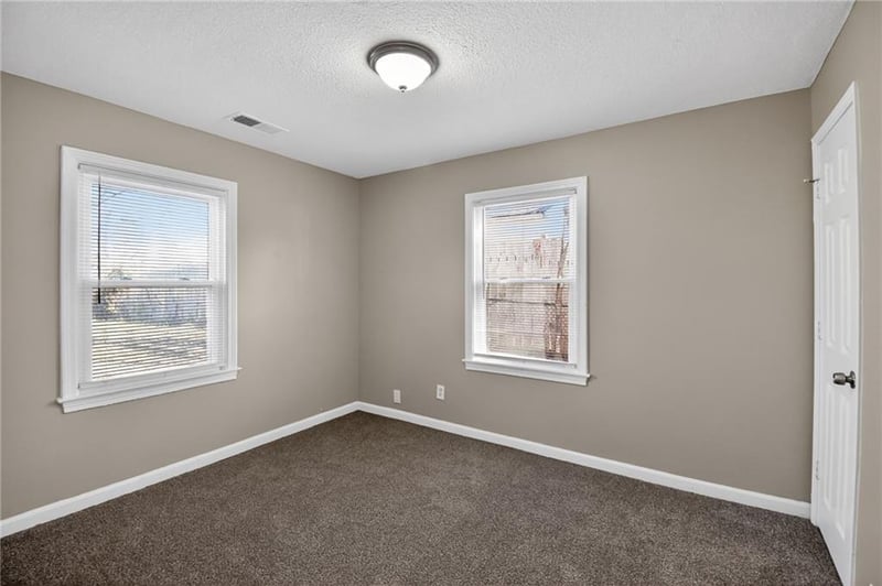 7412 57th St, Kansas City, MO 64129