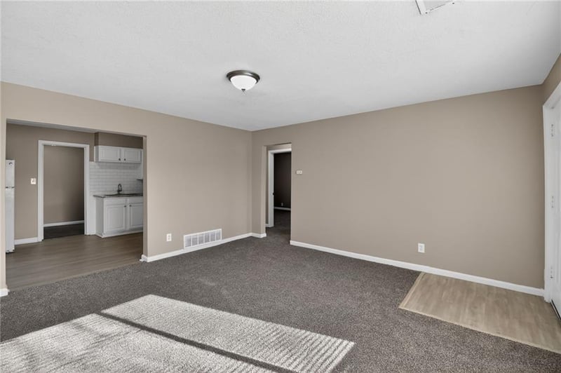 7412 57th St, Kansas City, MO 64129