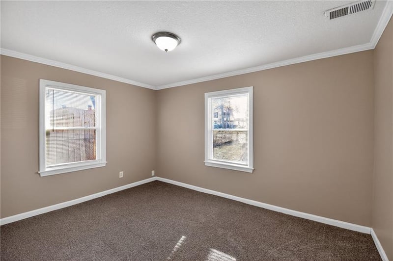 7412 57th St, Kansas City, MO 64129