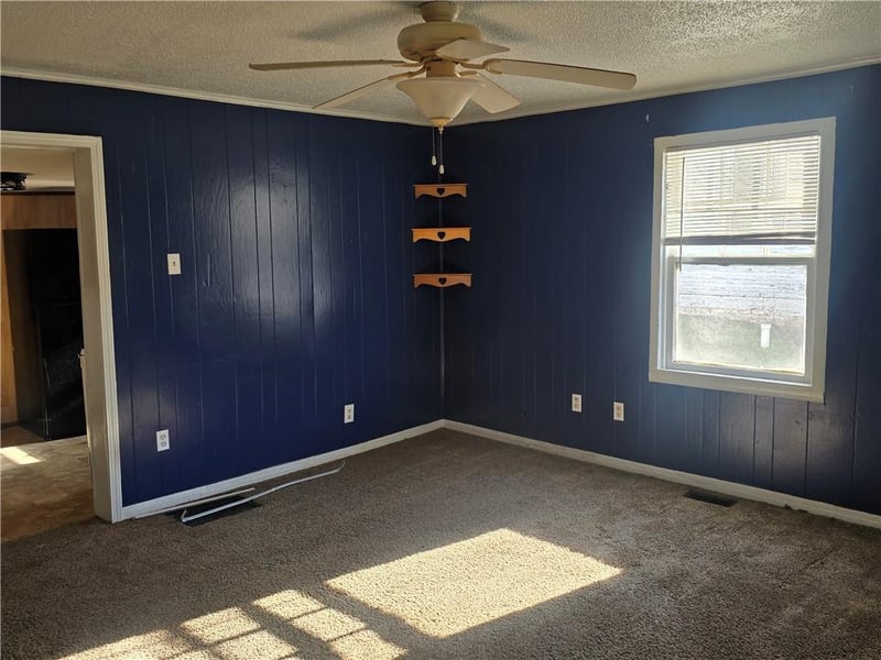 412 N Folger St, Carrollton, MO 64633