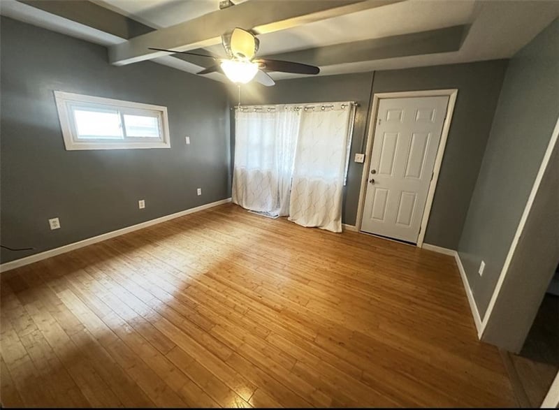 3123 10th St, St Joseph, MO 64505