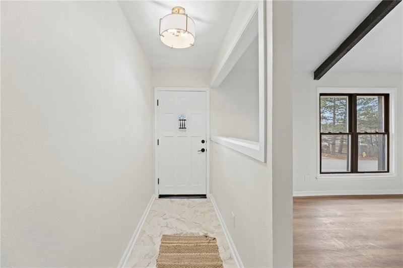 3709 Grant St, Lee's Summit, MO 64064