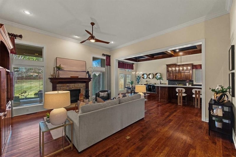 15204 Fontana St, Overland Park, KS 66224