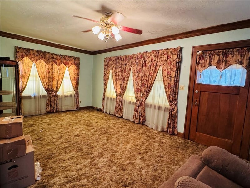 517 Lawn Ave, Kansas City, MO 64124