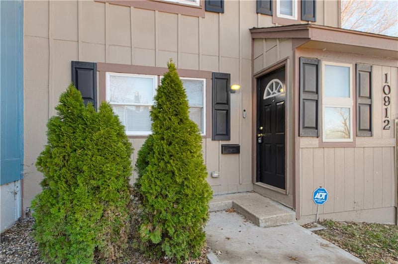 10912 Mckinley Ave, Kansas City, MO 64134