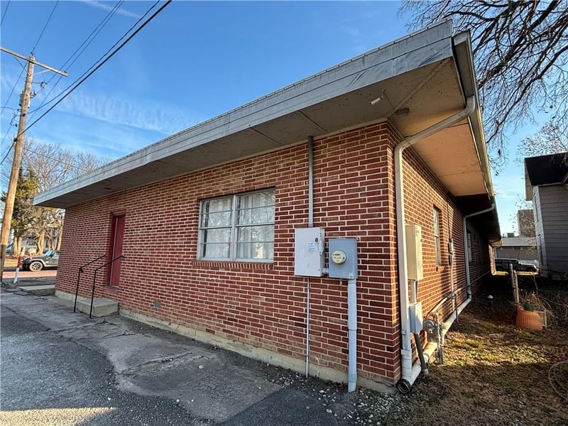 108 2nd St, Fort Scott, KS 66701