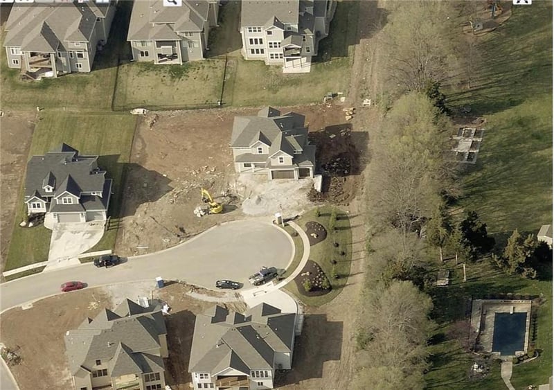 9318 169 Ter, Overland Park, KS 66085