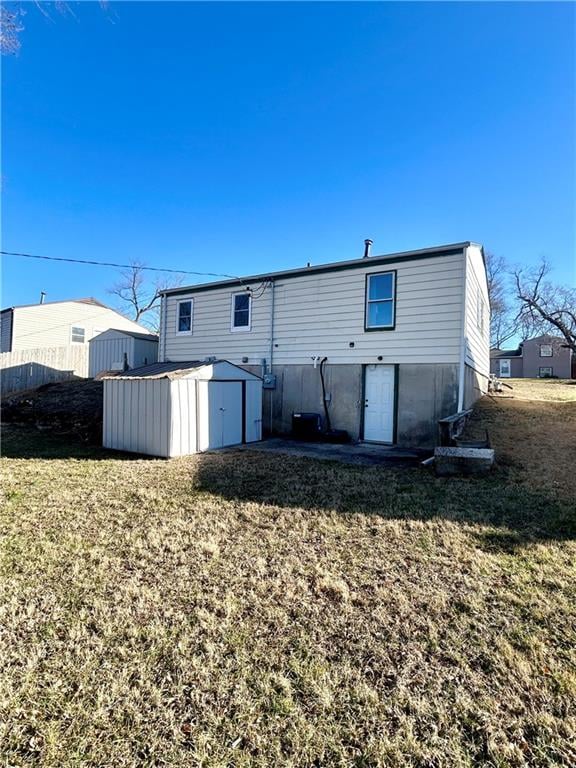 14724 Bellaire Ave, Grandview, MO 64030