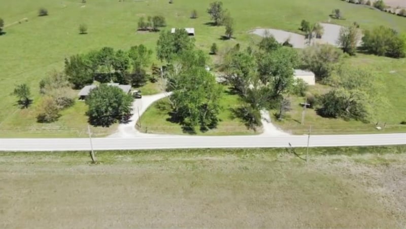 20340 Ks 52 Hw, Pleasanton, KS 66075