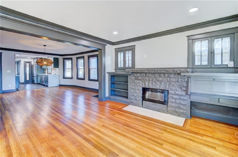 5433 Tracy Ave, Kansas City, MO 64110