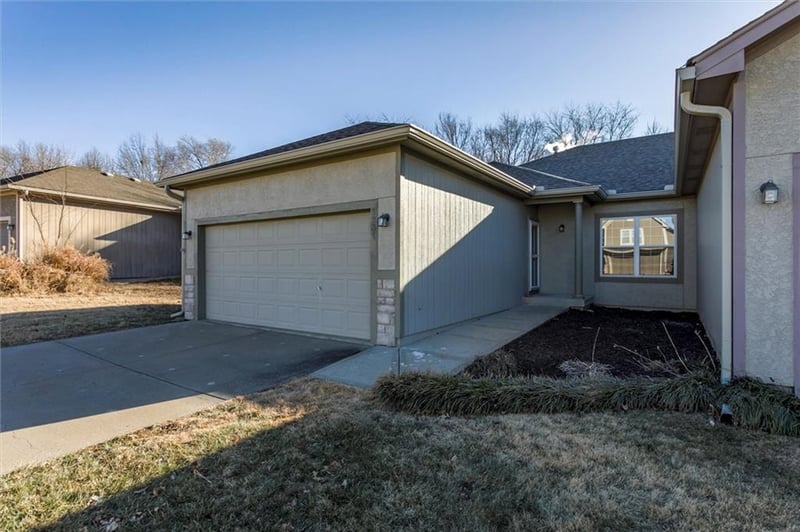 1231 131st Ter, Kansas City, KS 66109