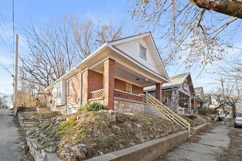 114 N Askew Ave, Kansas City, MO 64123