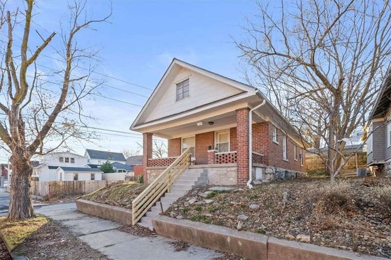 114 N Askew Ave, Kansas City, MO 64123