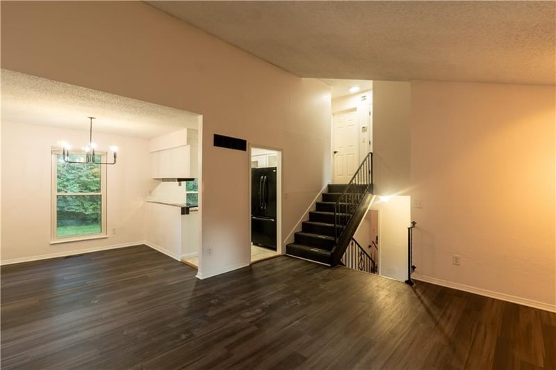 9525 Manning Ave, Kansas City, MO 66134