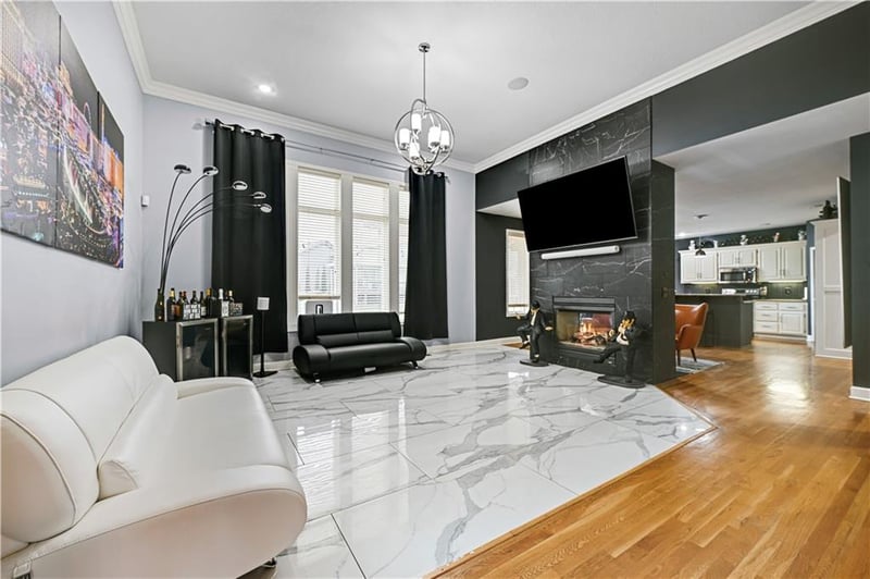 9008 Lewis Ave, Kansas City, MO 64157