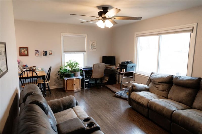 6445 Parkview Ave, Kansas City, KS 66104