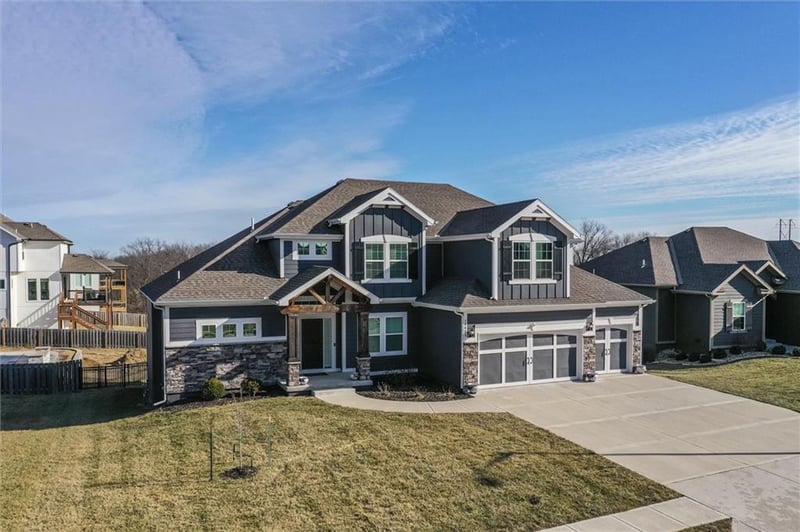 10423 Chelsea Ave, Kansas City, MO 64156