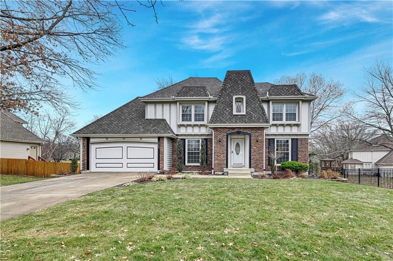 10505 King St, Overland Park, KS 66214