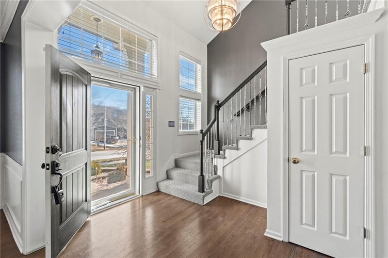 9708 Laurel Ave, Kansas City, MO 64157