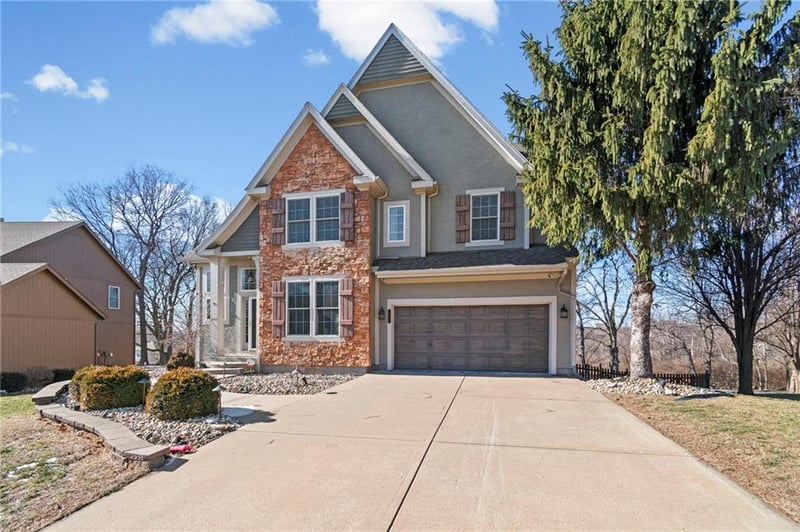 9708 Laurel Ave, Kansas City, MO 64157