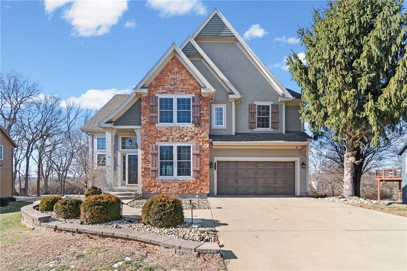 9708 Laurel Ave, Kansas City, MO 64157