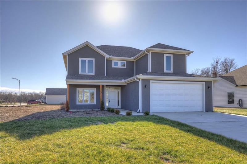 1816 Silverback Way, Pittsburg, KS 66762
