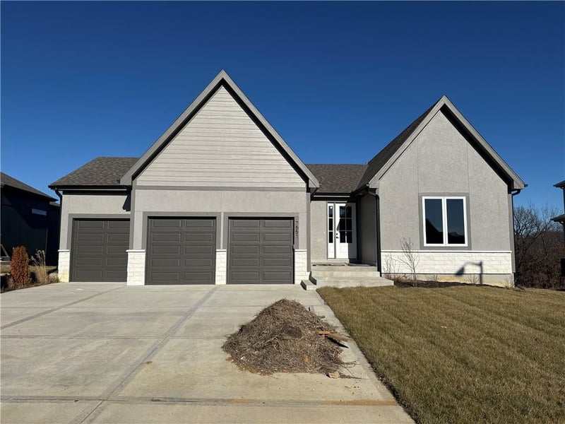 7551 Gower Ave, Kansas City, MO 64151