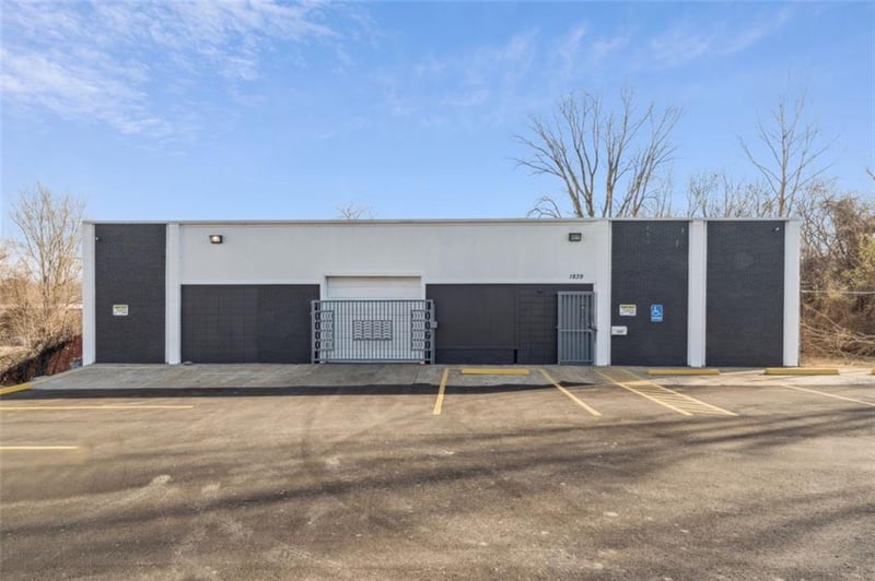 1839 N 10th St, Kansas City, KS 66104