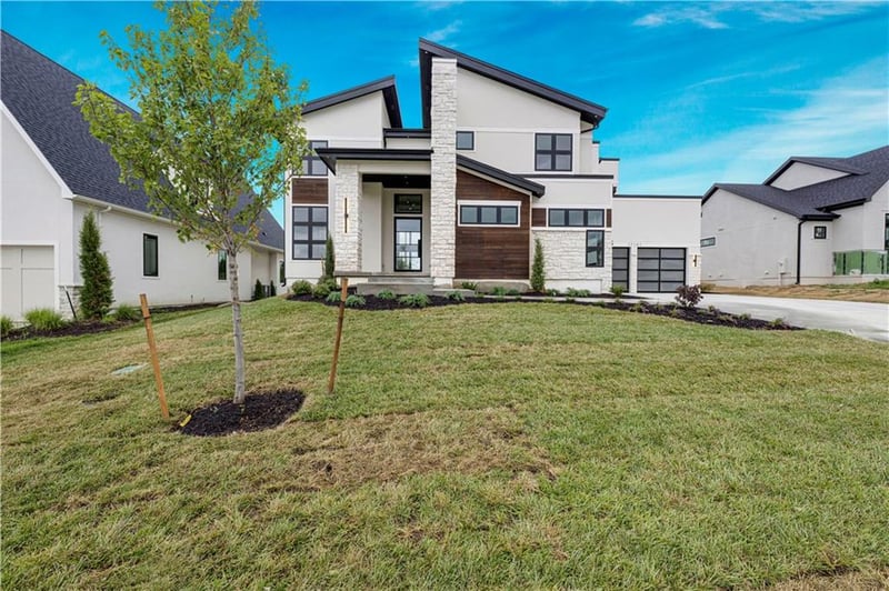 17101 Earnshaw St, Overland Park, KS 66221